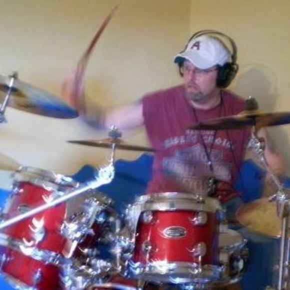 Meet your Poshers- Bard & Cat - Picture 6 of 10